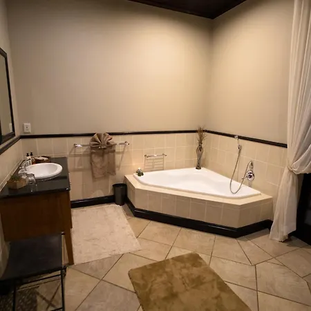 Swartberg Private Game Lodge Oudtshoorn Exterior foto