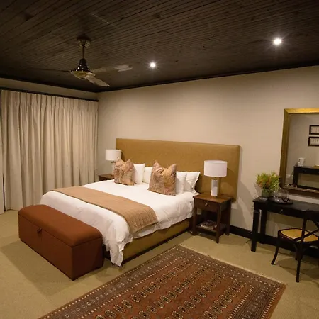 Swartberg Private Game Lodge Oudtshoorn Exterior foto
